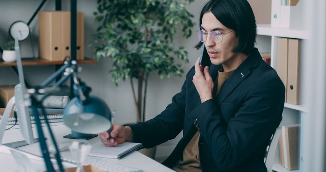美术师刘侠:翰墨丹青传艺韵,勾勒书画新世界!